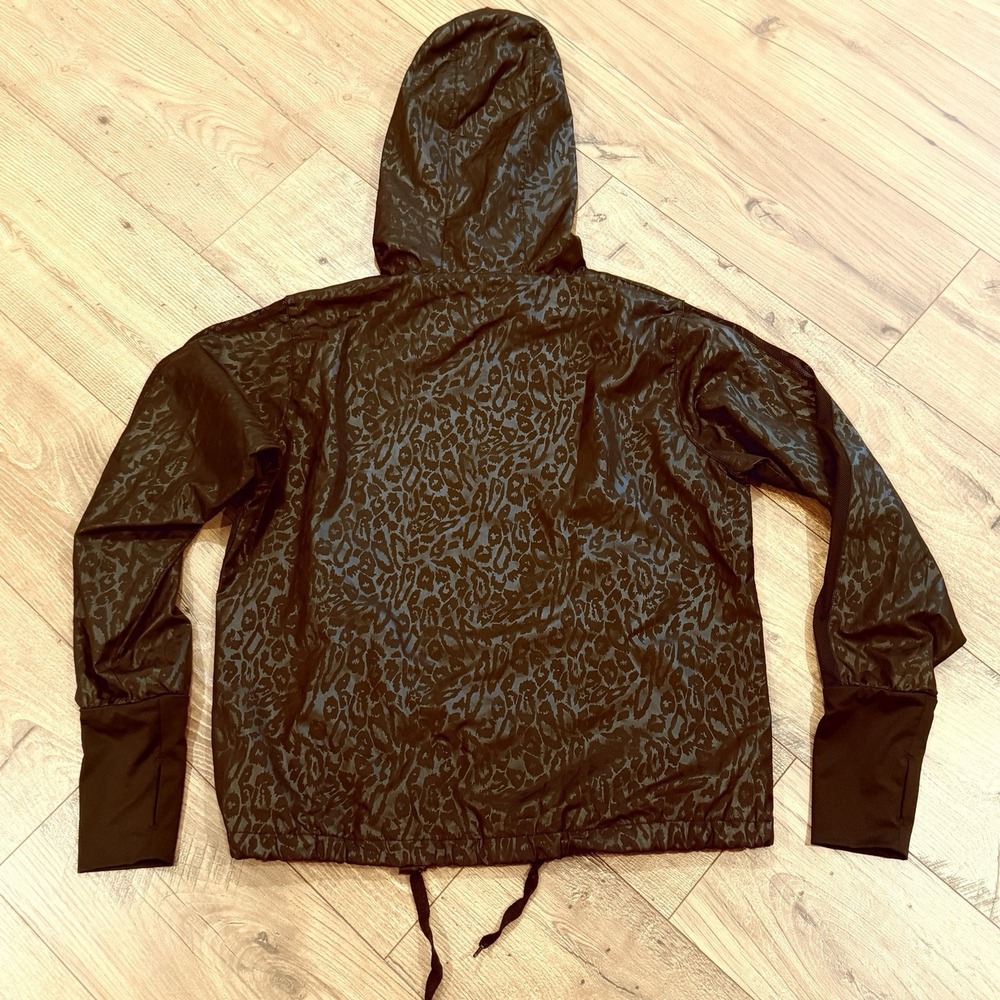 Zyia Active Size M Black Leopard Windbreaker Bomber Jacket Hooded Lightweight - Picture 5 of 5
